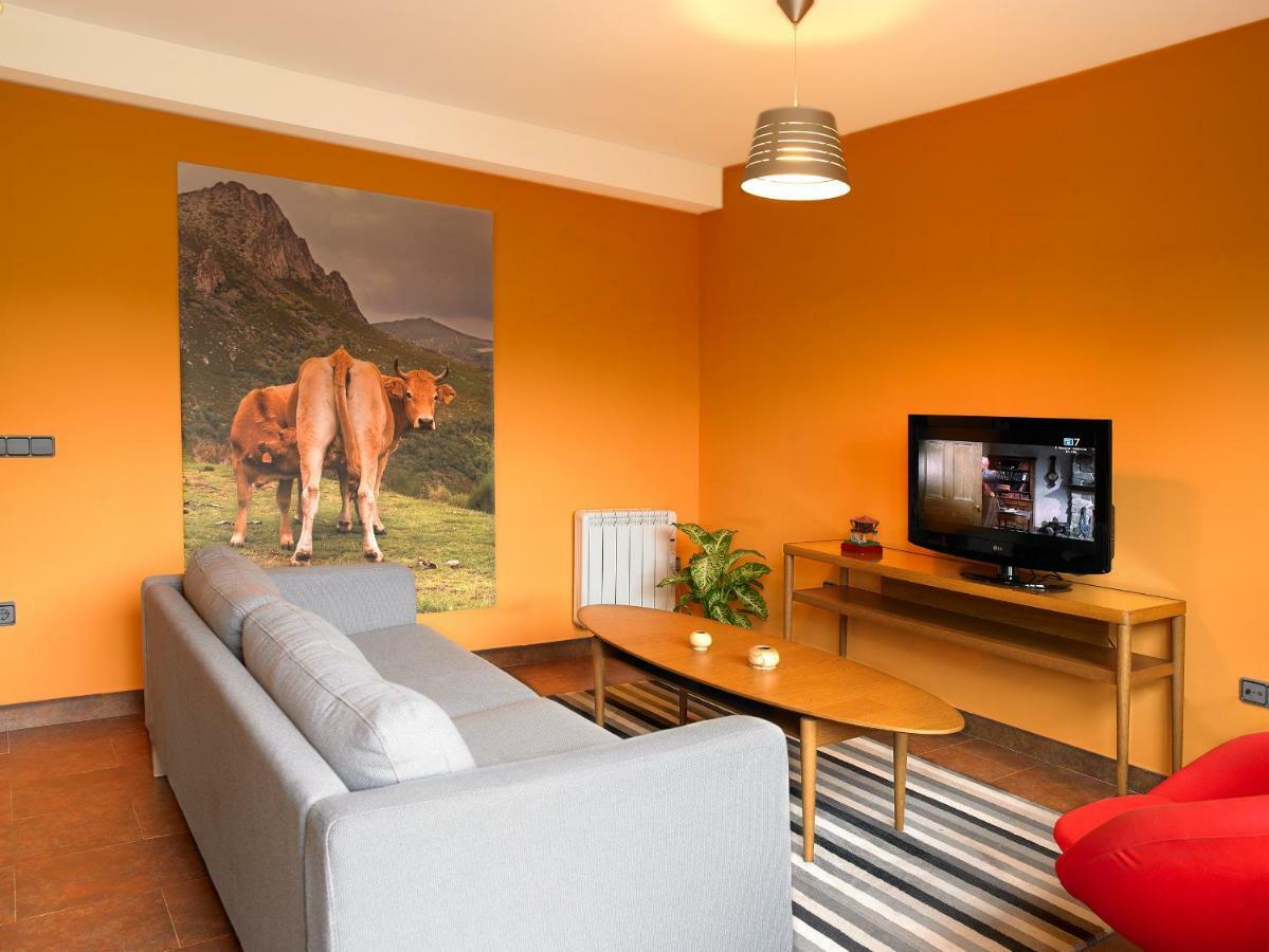 Casa Mamina Apartment Pola de Siero Luaran gambar